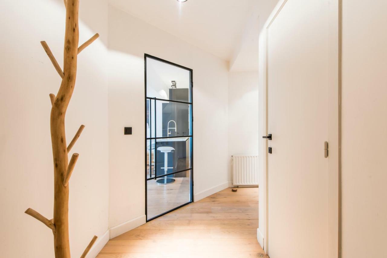 Ruim En Modern Appartement Te Knokke Nabij De Dijk Luaran gambar